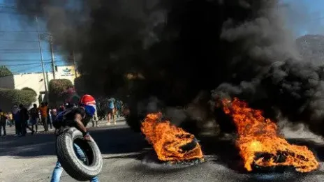 Enfrentamientos entre bandas siguen propiciando el éxodo en Haití, que ya deja 20 muertos
