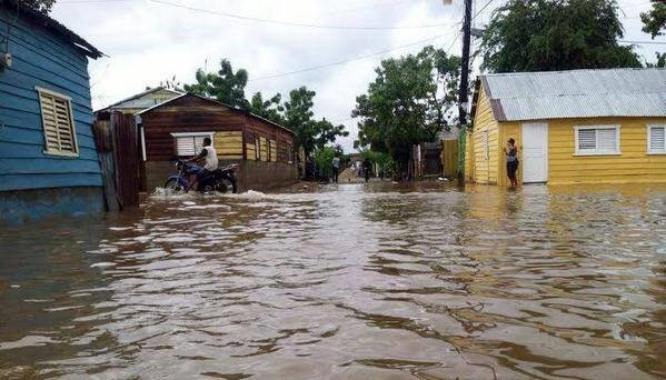 Se reportan dos muertos por las lluvias en Santo Domingo