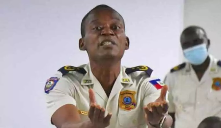 Asesinan a tiros al director de la Academia de Policía de Haití