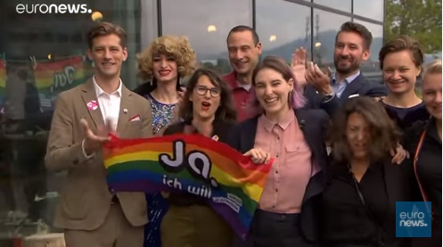 Suiza aprueba el matrimonio homosexual en el referéndum