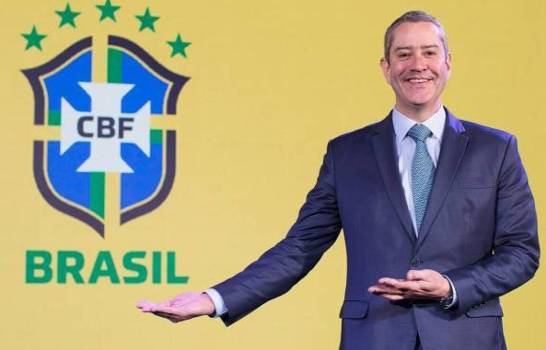 Jerarca del fútbol brasileño, suspendido por caso de acoso