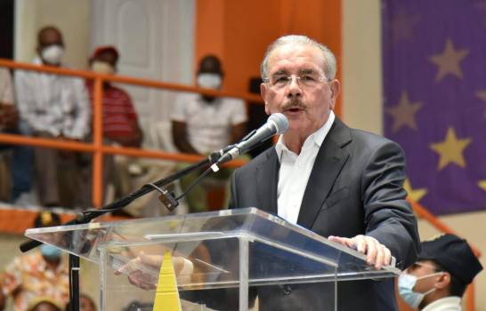 Danilo Medina garantiza no apoyará a nadie en las primarias del PLD