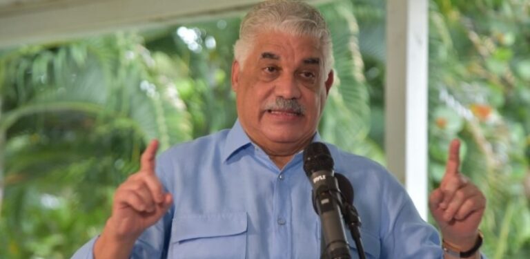 Miguel Vargas Maldonado se opone a una eventual reforma de la Constitución