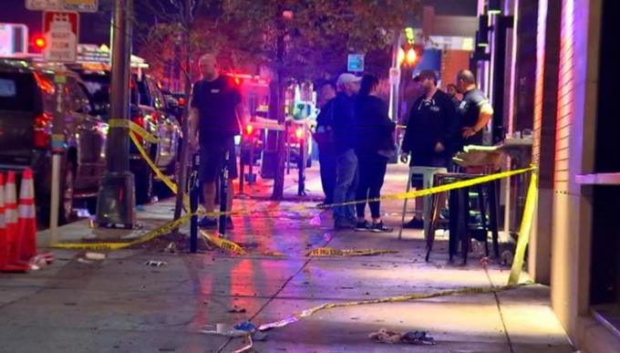 Una mujer muerta y al menos 14 heridos deja un tiroteo en un bar en Estados Unidos