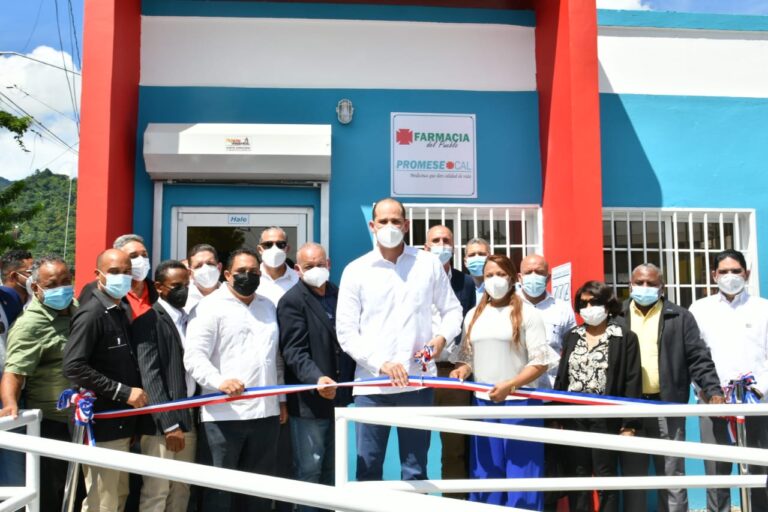 Promese/Cal inaugura Farmacia del Pueblo 590 en la provincia Monseñor Nouel