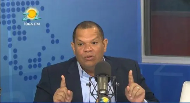 Alcalde Carlos Guzmán desmiente se iría de la Fuerza del Pueblo al PRM
