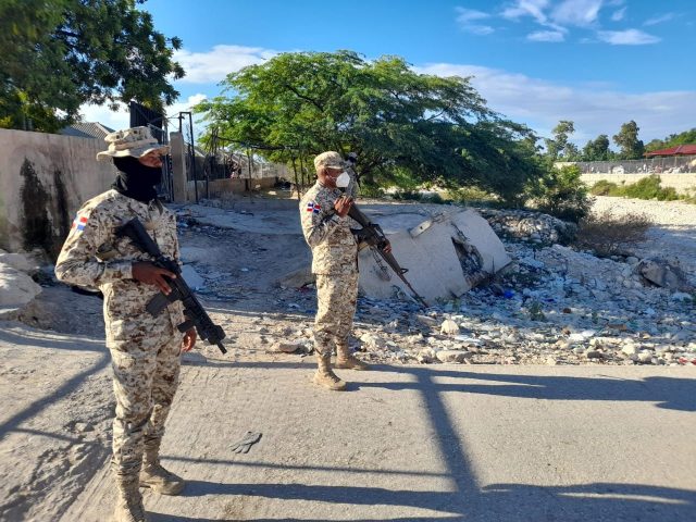 CESFRONT aclara Policía Municipal de Haití impide paso de sus nacionales a Pedernales