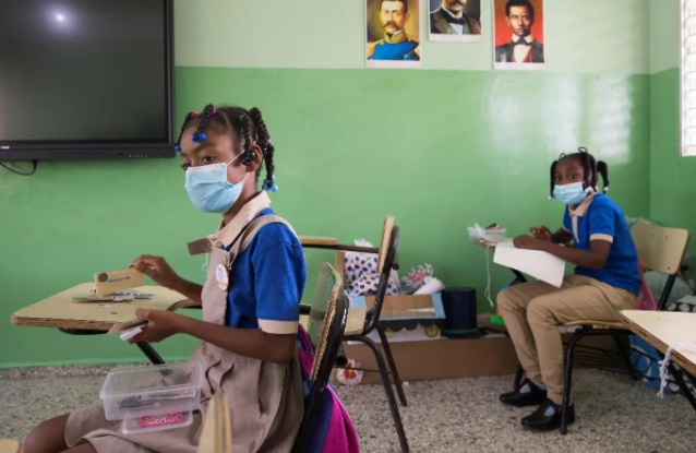 Estudiantes haitianos superan a los dominicanos en 21 escuelas de la provincia Santo Domingo