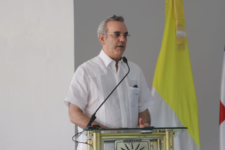 Presidente Abinader garantiza apoyo a Clúster Turístico de la Región Sur