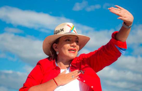 Esposa de Manuel Zelaya encabeza primeros resultados de elecciones en Honduras