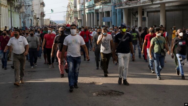 CUBA: Profesionales dicen van a marchar pese represalias Gobierno