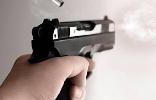 Asimilado de la Policía mata presunto delincuente en el sector Los Mina