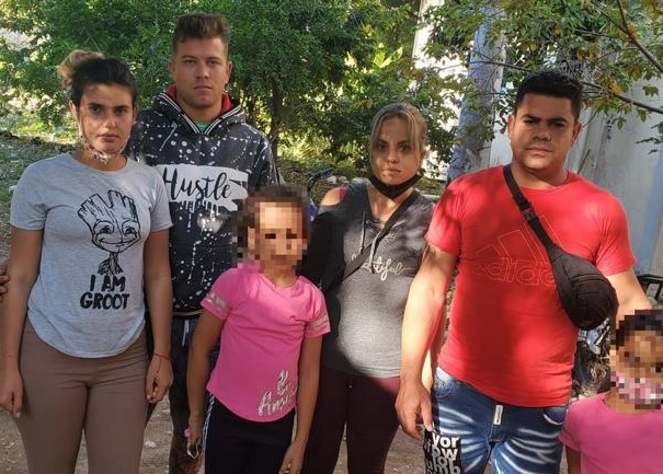 Cubanos residentes en Estados Unidos acusan de extorsión a encargado de Migración en Jimaní