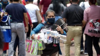 Ecuador cambia alerta epidemiológica a naranja en su capital por covid-19