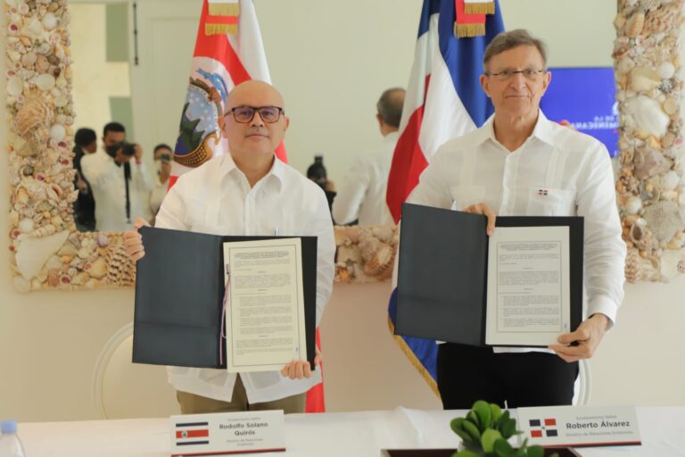 Gobiernos de RD y Costa Rica establecen acuerdo sobre actividades remuneradas en sede diplomática