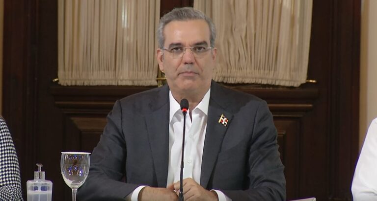 Presidente Luis Abinader evalúa obras ejecuta gobierno en las provincias