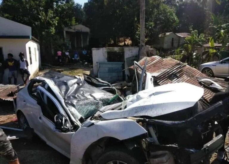Mueren cuatro jóvenes en accidente de tránsito en la carretera San Francisco de Macorís-Nagua
