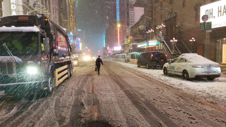 Primera gran tormenta de nieve 2022 causa estragos en NY y NJ