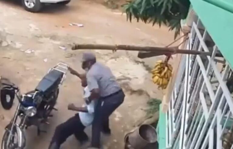 Suspenden agente de la Policía acusado de agredir a un anciano en Samaná