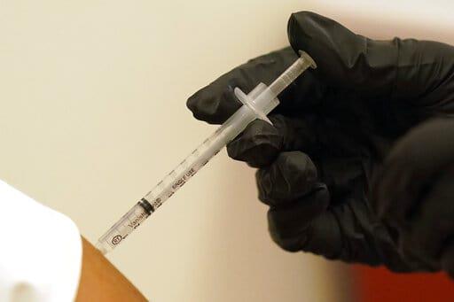 Estados Unidos aplaza decisión de vacuna COVID-19 en menores de 5 años