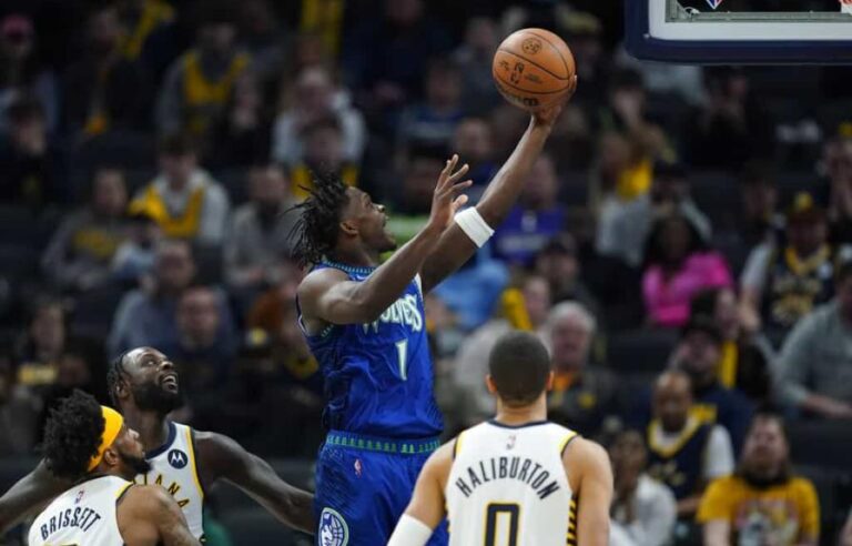 Edwards alcanza hito, Twolves doblegan 129-120 a Pacers