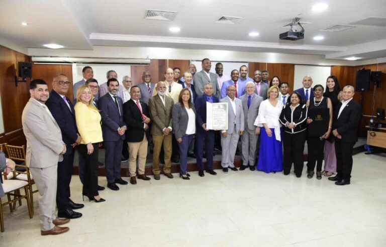 Cámara de Diputados reconoce a la selección de baloncesto que ganó oro en Centrobasket 1977