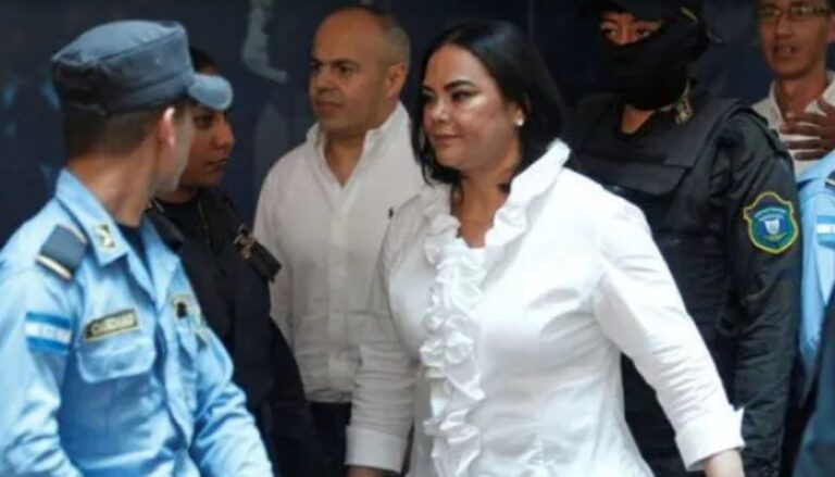 Piden más de 16 años de cárcel para ex primera dama hondureña acusada de corrupción