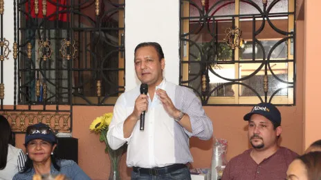 Abel Martínez acusa gobierno de vender alimentos que se llevaban casa por casa de forma gratuita