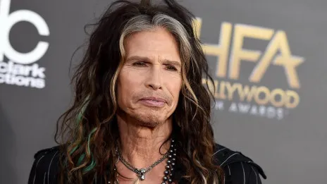 Aerosmith cancela otra parte de su gira por recaída en drogas de Steven Tyler
