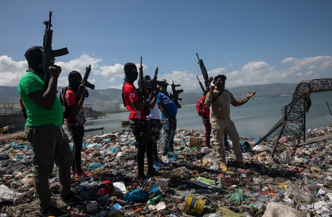 Bandas armadas de Haití ya casi están en República Dominicana