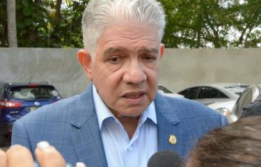 Eduardo Estrella asegura que a la oposición “se le hizo tarde para ablandar habichuelas”