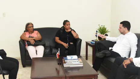 MIREX recibe familiares de chofer dominicano supuestamente secuestrado en Haití