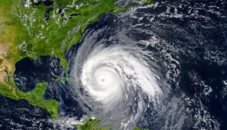 Potencial ciclón tropical número 2 transita por el Mar Caribe; ambiente caluroso