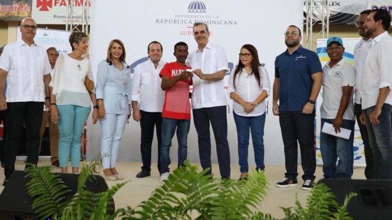 Presidente Abinader deja iniciados trabajos remozamiento Playa Sosúa con inversión superior a los 600 millones de pesos
