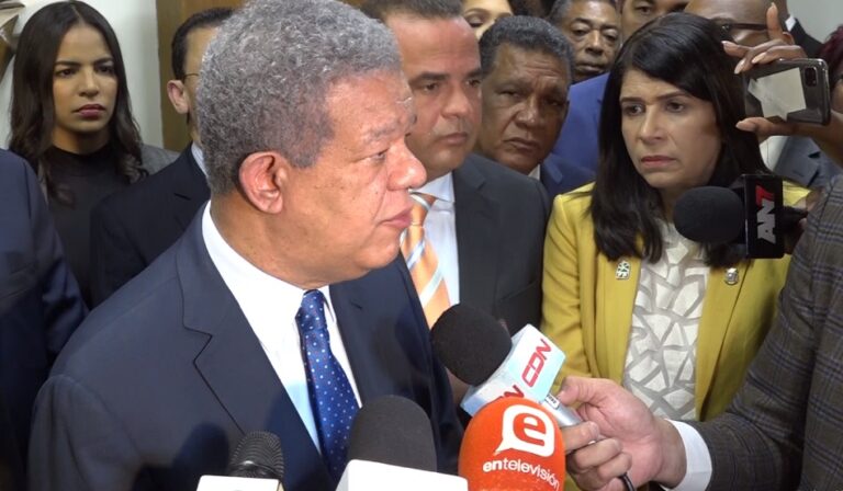 Leonel Fernández afirma gobierno está perdiendo mucho con funcionarios que están pensando en cómo beneficiarse
