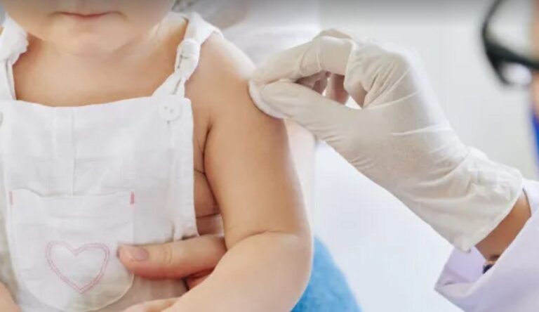 Estados Unidos aprueba el uso de vacunas de covid-19 para niños a partir de los 6 meses