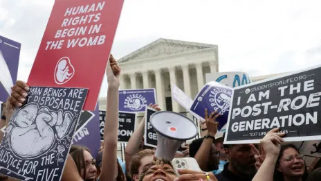 Nueve estados de EE.UU. prohíben el aborto, otros podrían hacerlo pronto