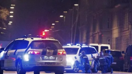 Confirman varios muertos en tiroteo en centro comercial en Copenhague
