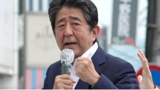 Médicos sobre asesinato de Shinzo Abe: “La bala le atravesó el corazón”