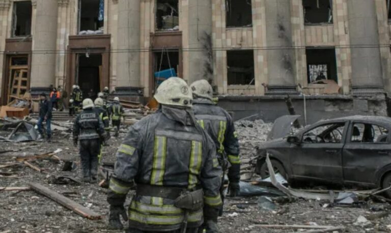 Nuevo ataque ruso en Járkov deja tres civiles muertos y 28 heridos