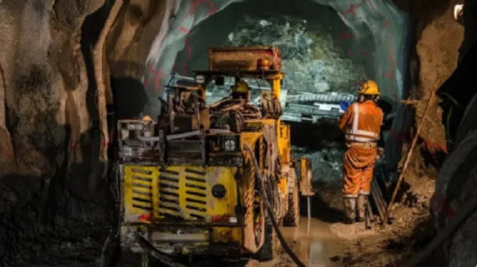 Suspenden ingreso a mina colapsada en norte de México por falta de seguridad