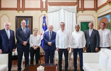 Presidente Abinader aborda crisis de Haití con figuras de las Naciones Unidas