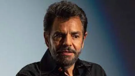 El actor Eugenio Derbez pasará por el quirófano tras un accidente de tráfico