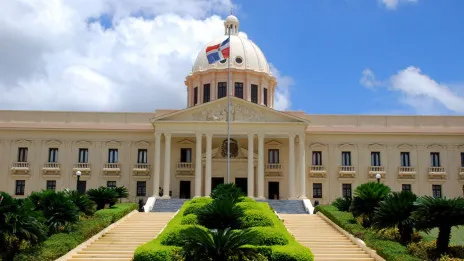 Presidente Abinader promulga ley que permite al Ministerio Público perseguir sin denuncia el robo sin violencia y sin armas