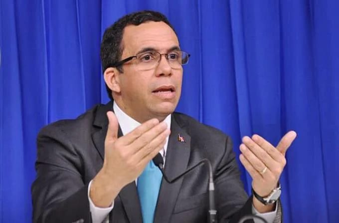 Dificultades impiden que dominicanos residentes en el exterior participen en la consulta del PLD