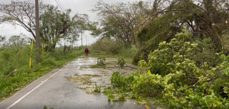 La comunidad de Anamuya de Higüey está incomunicada, Fiona causa graves daños en municipio cabecera provincia La Altagracia
