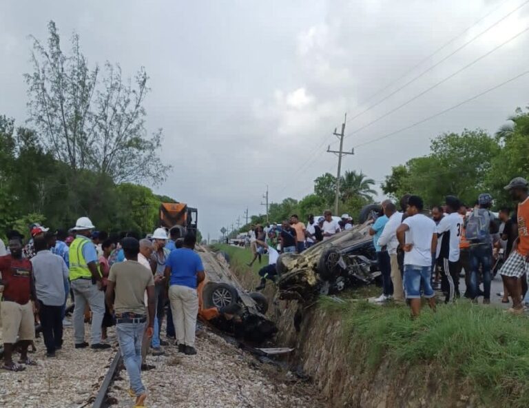 Accidente en La Romana-Guaymate deja al menos tres muertos