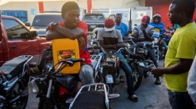 Haití lleva un mes sin combustible mientras se agrava crisis sanitaria