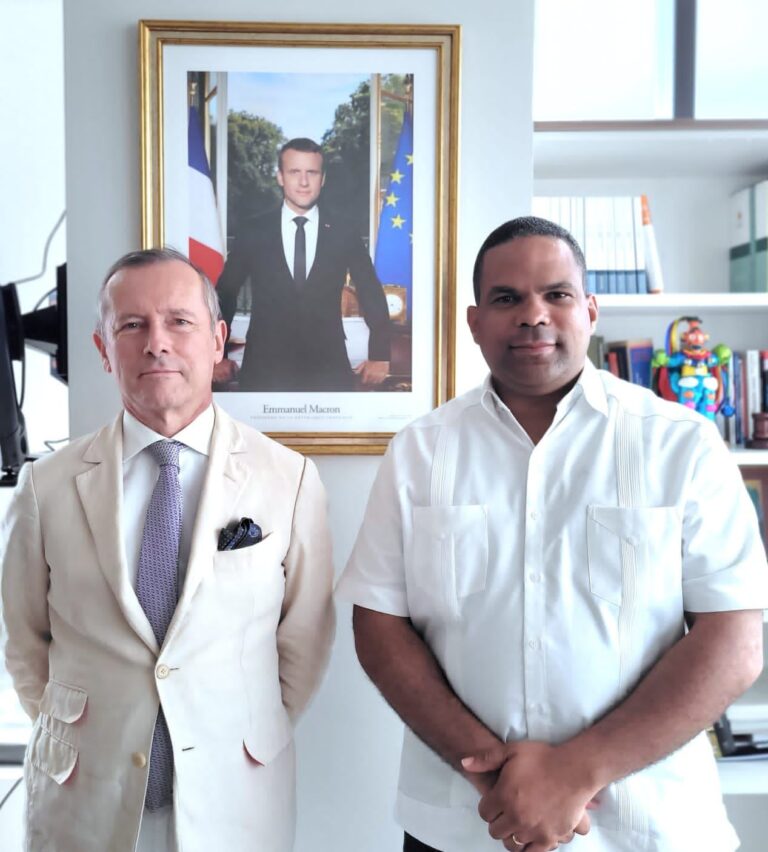 Embajador de Francia destaca recuperación y potencial del turismo dominicano