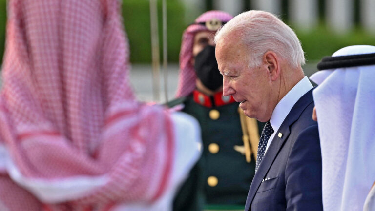 Un príncipe saudita amenaza a Occidente tras la promesa de Biden de «consecuencias» a Riad